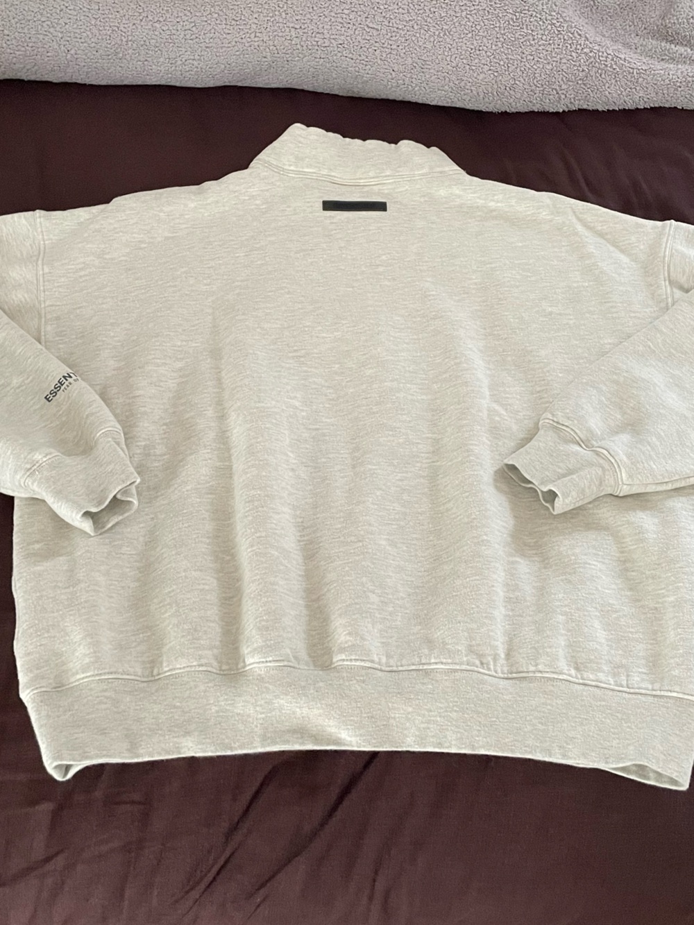Essentials Crewneck - Picture 4 of 6